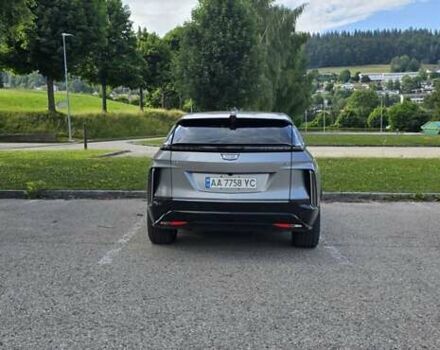 Серый Кадиллак Lyriq, объемом двигателя 0 л и пробегом 19 тыс. км за 37000 $, фото 8 на Automoto.ua