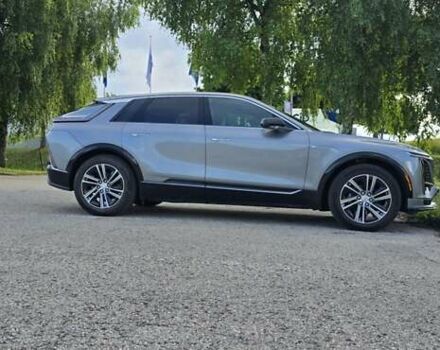 Серый Кадиллак Lyriq, объемом двигателя 0 л и пробегом 19 тыс. км за 37000 $, фото 7 на Automoto.ua