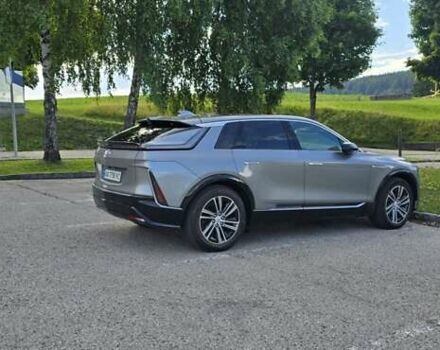 Серый Кадиллак Lyriq, объемом двигателя 0 л и пробегом 19 тыс. км за 37000 $, фото 1 на Automoto.ua