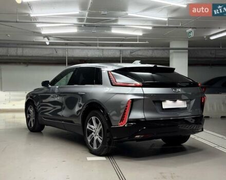 Серый Кадиллак Lyriq, объемом двигателя 0 л и пробегом 88 тыс. км за 33900 $, фото 4 на Automoto.ua