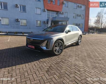 Серый Кадиллак Lyriq, объемом двигателя 0 л и пробегом 2 тыс. км за 39500 $, фото 6 на Automoto.ua
