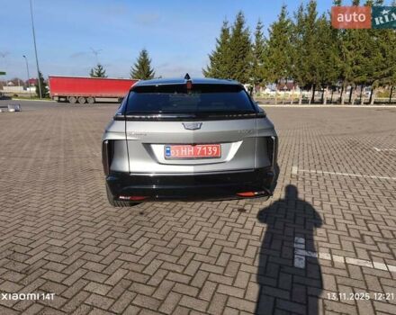 Серый Кадиллак Lyriq, объемом двигателя 0 л и пробегом 2 тыс. км за 39500 $, фото 4 на Automoto.ua