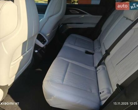 Серый Кадиллак Lyriq, объемом двигателя 0 л и пробегом 2 тыс. км за 39500 $, фото 14 на Automoto.ua