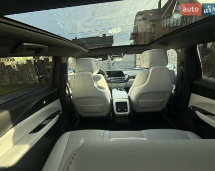 Сірий Каділак Lyriq, об'ємом двигуна 0 л та пробігом 20 тис. км за 39900 $, фото 29 на Automoto.ua