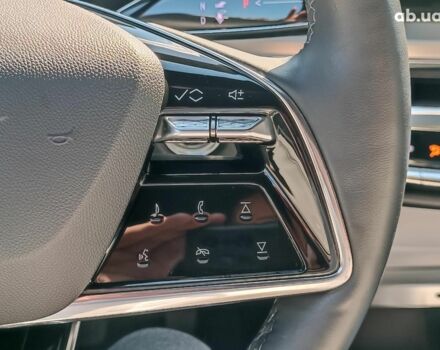 Синий Кадиллак Lyriq, объемом двигателя 0 л и пробегом 25 тыс. км за 46440 $, фото 24 на Automoto.ua