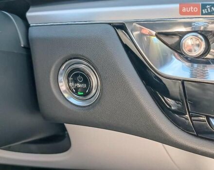 Синий Кадиллак Lyriq, объемом двигателя 0 л и пробегом 25 тыс. км за 46440 $, фото 25 на Automoto.ua