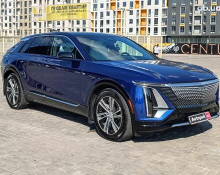 Синий Кадиллак Lyriq, объемом двигателя 0 л и пробегом 25 тыс. км за 46440 $, фото 7 на Automoto.ua