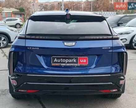 Синий Кадиллак Lyriq, объемом двигателя 0 л и пробегом 25 тыс. км за 45280 $, фото 10 на Automoto.ua