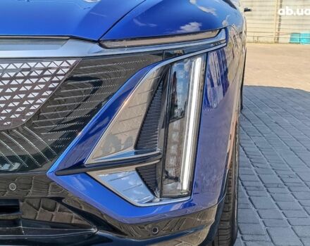 Синий Кадиллак Lyriq, объемом двигателя 0 л и пробегом 25 тыс. км за 46440 $, фото 4 на Automoto.ua