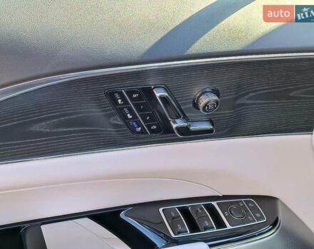 Синий Кадиллак Lyriq, объемом двигателя 0 л и пробегом 25 тыс. км за 46440 $, фото 22 на Automoto.ua