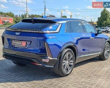 Синий Кадиллак Lyriq, объемом двигателя 0 л и пробегом 25 тыс. км за 46440 $, фото 8 на Automoto.ua