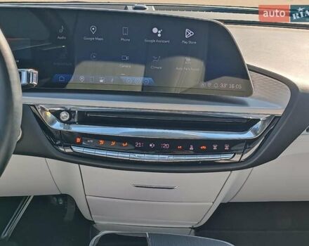 Синий Кадиллак Lyriq, объемом двигателя 0 л и пробегом 25 тыс. км за 46440 $, фото 16 на Automoto.ua