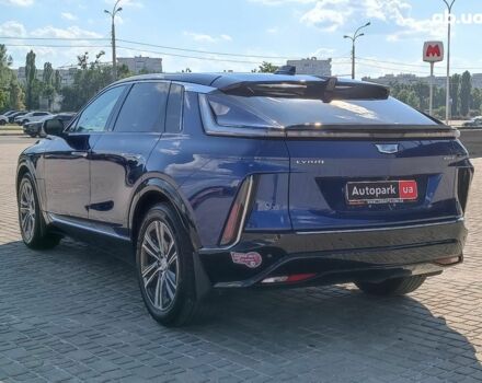 Синий Кадиллак Lyriq, объемом двигателя 0 л и пробегом 25 тыс. км за 46440 $, фото 11 на Automoto.ua