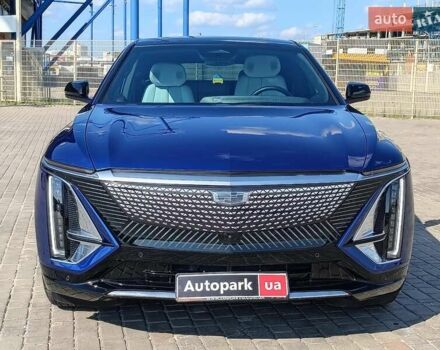 Синий Кадиллак Lyriq, объемом двигателя 0 л и пробегом 25 тыс. км за 46440 $, фото 3 на Automoto.ua