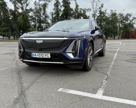 Синій Каділак Lyriq, об'ємом двигуна 0 л та пробігом 8 тис. км за 36000 $, фото 1 на Automoto.ua