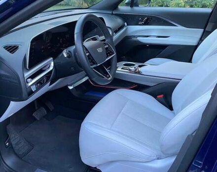 Синій Каділак Lyriq, об'ємом двигуна 0 л та пробігом 22 тис. км за 39000 $, фото 18 на Automoto.ua