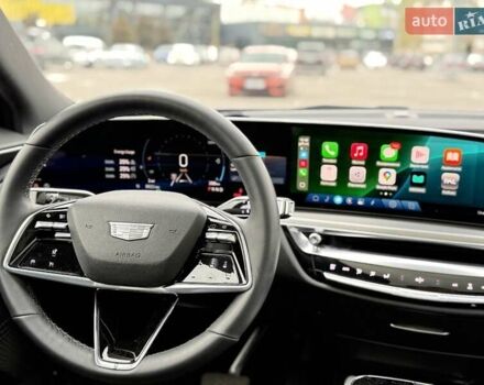 Синій Каділак Lyriq, об'ємом двигуна 0 л та пробігом 8 тис. км за 36000 $, фото 15 на Automoto.ua