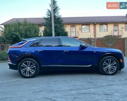 Синій Каділак Lyriq, об'ємом двигуна 0 л та пробігом 22 тис. км за 39000 $, фото 14 на Automoto.ua