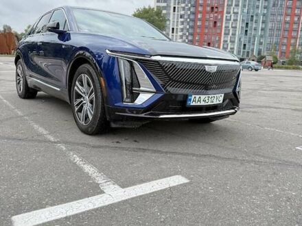 Каділак Lyriq 2023 у Києві на Automoto.ua Синій Каділак Lyriq, об'ємом двигуна 0 л та пробігом 8 тис. км за 36000 $, фото 1 на Automoto.ua