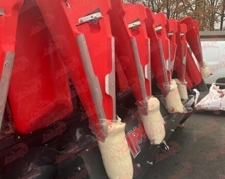 Червоний Капелло Другая, об'ємом двигуна 0 л та пробігом 0 тис. км за 45640 $, фото 10 на Automoto.ua