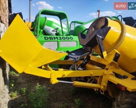 Жовтий Кармікс Ван, об'ємом двигуна 0 л та пробігом 20 тис. км за 19500 $, фото 6 на Automoto.ua