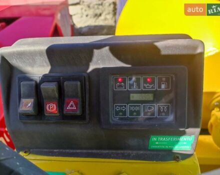 Жовтий Кармікс Ван, об'ємом двигуна 0 л та пробігом 20 тис. км за 19500 $, фото 3 на Automoto.ua