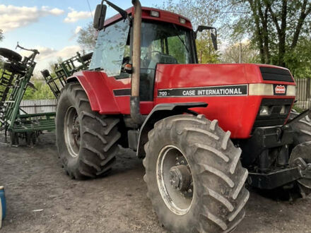 Кейс 7220 1999 в Павлограде на Automoto.ua Красный Кейс 7220, объемом двигателя 0 л и пробегом 1 тыс. км за 23800 $, фото 1 на Automoto.ua