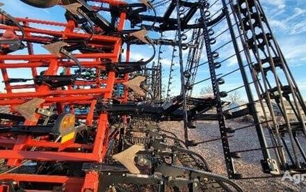 Червоний Кейс Другая, об'ємом двигуна 0 л та пробігом 0 тис. км за 49532 $, фото 3 на Automoto.ua