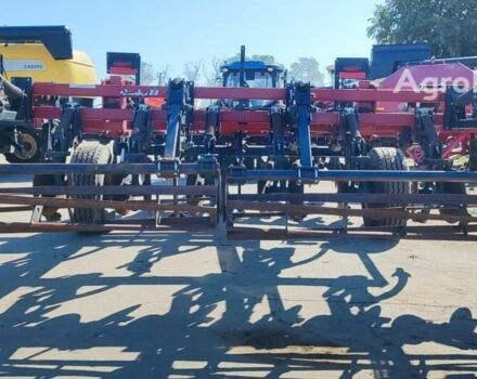 Червоний Кейс Другая, об'ємом двигуна 0 л та пробігом 0 тис. км за 40769 $, фото 5 на Automoto.ua