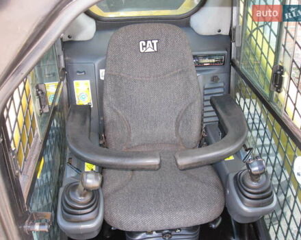 Жовтий Катерпіллер 272, об'ємом двигуна 0 л та пробігом 0 тис. км за 45800 $, фото 8 на Automoto.ua