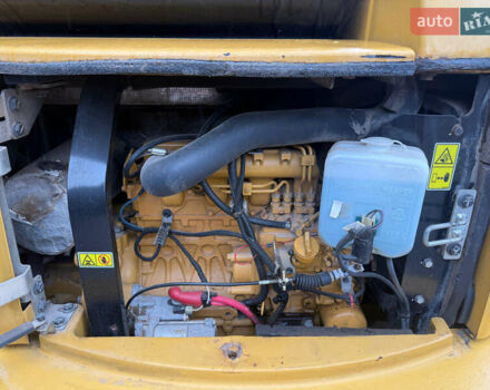 Катерпиллер 305.5 2015 в Бучаче на Automoto.ua Желтый Катерпиллер 305.5, объемом двигателя 2.4 л и пробегом 0 тыс. км за 37500 $, фото 5 на Automoto.ua