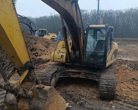 Катерпіллер 325, об'ємом двигуна 7.2 л та пробігом 18 тис. км за 50000 $, фото 4 на Automoto.ua