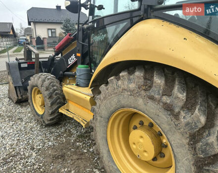 Желтый Катерпиллер 432, объемом двигателя 4.5 л и пробегом 8 тыс. км за 43250 $, фото 1 на Automoto.ua