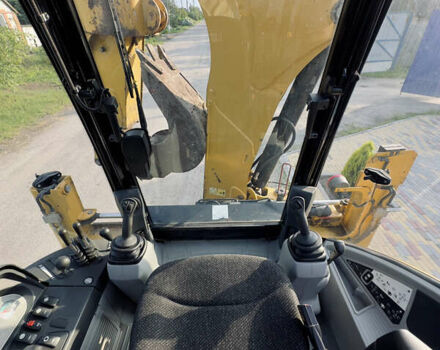 Желтый Катерпиллер 444, объемом двигателя 4 л и пробегом 7 тыс. км за 72900 $, фото 18 на Automoto.ua