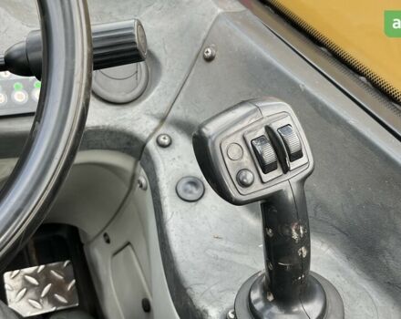 Катерпиллер КЕТ 2009 в Полтаве на Automoto.ua Катерпиллер КЕТ, объемом двигателя 0 л и пробегом 0 тыс. км за 47828 $, фото 4 на Automoto.ua