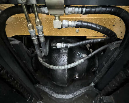 Желтый Катерпиллер ГП, объемом двигателя 2.2 л и пробегом 6 тыс. км за 13999 $, фото 5 на Automoto.ua