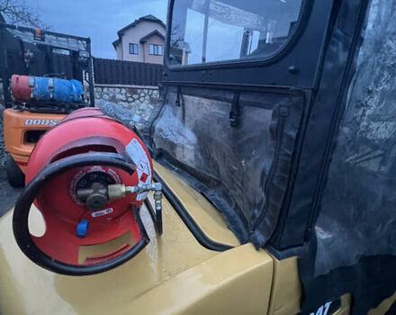 Желтый Катерпиллер ГП, объемом двигателя 2.2 л и пробегом 6 тыс. км за 13999 $, фото 85 на Automoto.ua