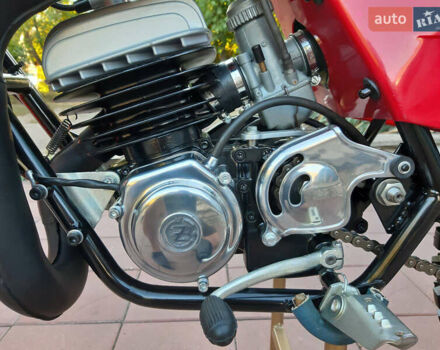 Красный Чезет Cross, объемом двигателя 1.25 л и пробегом 1 тыс. км за 6000 $, фото 4 на Automoto.ua