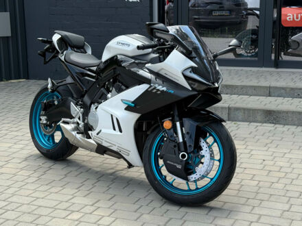 СФ мото 675 SR-R 2025 в Днепре (Днепропетровске) на Automoto.ua СФ мото 675 SR-R, объемом двигателя 0.68 л и пробегом 0 тыс. км за 8500 $, фото 1 на Automoto.ua