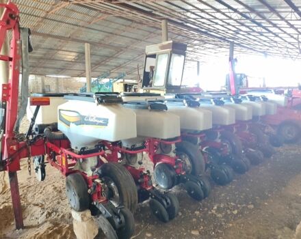 Красный Челленджер 8108, объемом двигателя 0 л и пробегом 0 тыс. км за 18000 $, фото 8 на Automoto.ua