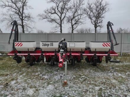 Красный Челленджер 8108, объемом двигателя 0 л и пробегом 0 тыс. км за 19900 $, фото 1 на Automoto.ua