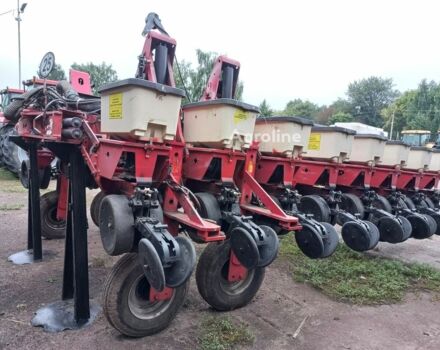 Красный Челленджер 8180, объемом двигателя 0 л и пробегом 0 тыс. км за 22098 $, фото 3 на Automoto.ua