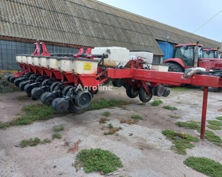 Красный Челленджер 8180, объемом двигателя 0 л и пробегом 0 тыс. км за 22098 $, фото 2 на Automoto.ua