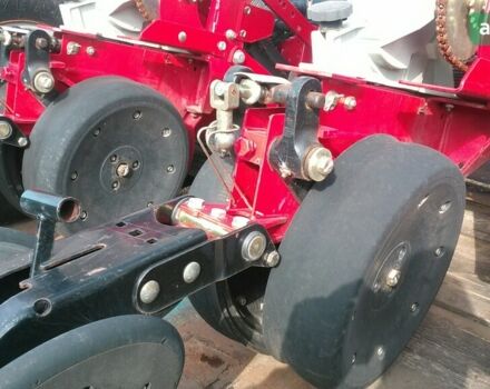 Челленджер 8180, объемом двигателя 0 л и пробегом 0 тыс. км за 29762 $, фото 3 на Automoto.ua