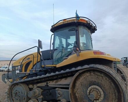 Желтый Челленджер MT 865, объемом двигателя 0 л и пробегом 0 тыс. км за 90287 $, фото 4 на Automoto.ua