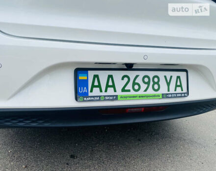 Белый Чанган Eado, объемом двигателя 0 л и пробегом 25 тыс. км за 17800 $, фото 19 на Automoto.ua