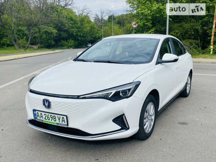 Чанган Eado 2022 в Киеве на Automoto.ua Белый Чанган Eado, объемом двигателя 0 л и пробегом 13 тыс. км за 20500 $, фото 1 на Automoto.ua