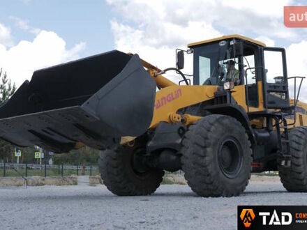 Чанглінг 956X 2015 у Києві на Automoto.ua Чанглінг 956X, об'ємом двигуна 0 л та пробігом 1 тис. км за 39500 $, фото 1 на Automoto.ua