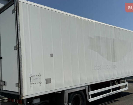 Белый Череау ThermoKing, объемом двигателя 0 л и пробегом 110 тыс. км за 12000 $, фото 2 на Automoto.ua