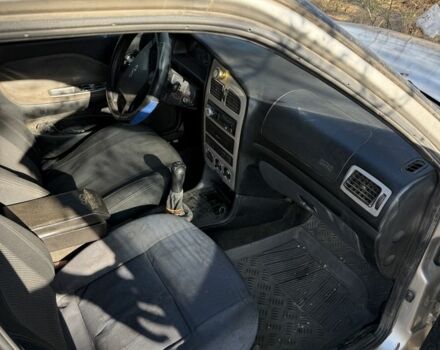 Бежевый Чери Амулет, объемом двигателя 1.6 л и пробегом 360 тыс. км за 1000 $, фото 2 на Automoto.ua